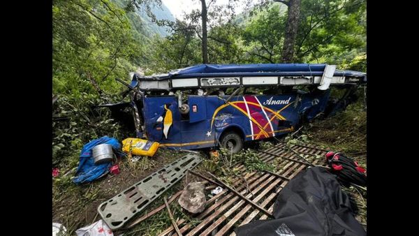 ગાંધીનગર સ્થિત સ્ટેટ ઇમરજન્સી ઓપરેશન સેન્ટર ના ફોન 079 23251900 પર સંપર્ક કરી શકાશે