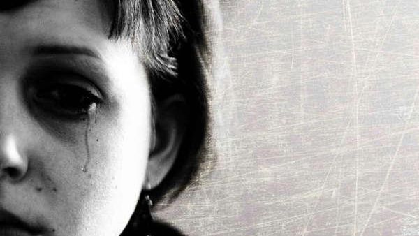 રૂહ કંપાવી દેનારી ઘટના, આઈફોન લેવા કપલે 8 મહિનાના બાળકને વેચી દીધુ, જાણો ક્યાંની છે ઘટના?