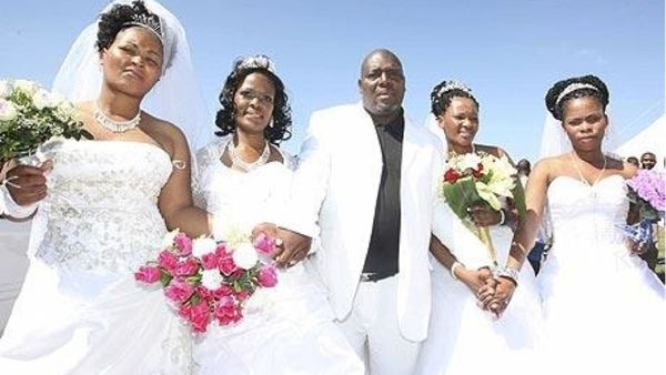 આ દેશમાં દરેક પુરૂષોએ કરવા પડે છે બે લગ્ન, આવુ ન કરે તો થઈ શકે છે કડક સજા