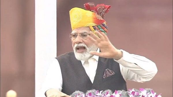 Independence Day 2023: લાલ કિલ્લા પરથી નૉન સ્ટૉપ 90 મિનિટ બોલ્યા પીએમ મોદી, કહ્યુ - આવતા વર્ષે ફરીથી આવીશ..