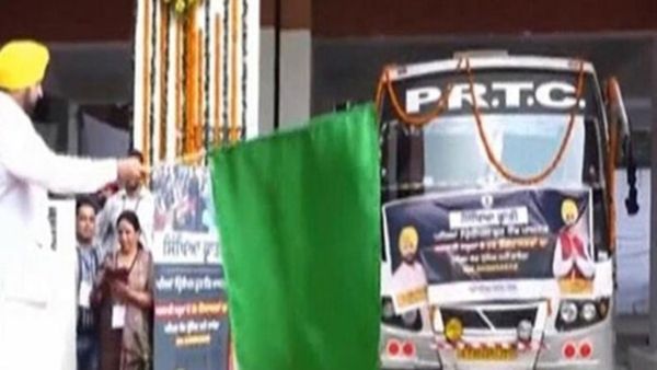 પંજાબના 50 શિક્ષકો IIM અમદાવાદ ટ્રેનિગ માટે રવાના, મંત્રીએ લીલી ઝંડી આપીને રવાના કર્યા