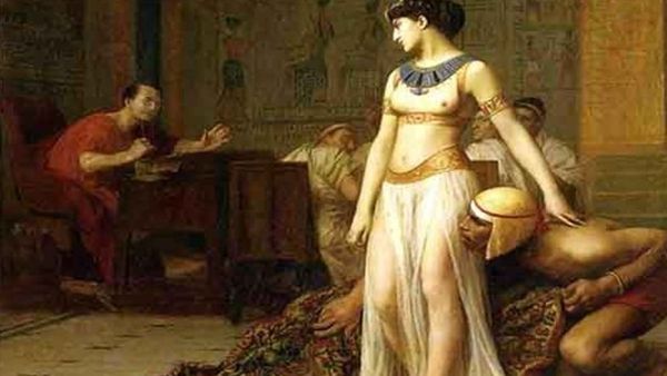 સગાભાઈઓ સાથે લગ્ન કર્યા અને દુનિયાની સૌથી ખૂબસૂરત રાણી બની ગઈ, જાણો રાણી ક્લિયોપેટ્રા વિશે અજાણી વાતો