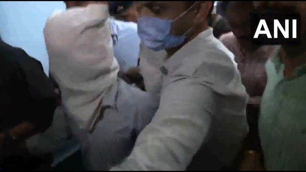 ગુજરાત ATS એ રાજકોટમાંથી અલકાયદાના 3 આતંકી ઝડપ્યા, 14 દિવસના રિમાન્ડ પર મોકલાયા