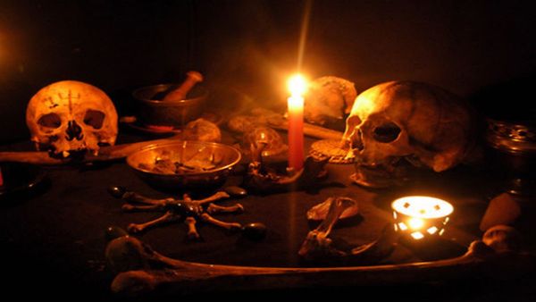 Black Magic : શું તમારા પર થયો છે કાળો જાદુ? જાણો અને આ રીતે રાખો પોતાને સુરક્ષિત