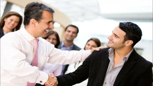 Chanakya Niti: કોઈ પણ પ્રકારના વેપારમાં સફળતા મેળવવા અપનાવો આ ટીપ્સ