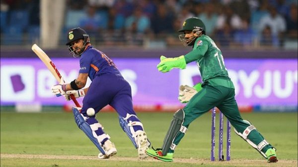 IND vs PAK: કોહલી-રાહુલનુ શતક, પાકિસ્તાનના બોલરોની કરી ધોલાઇ, ભારતે બનાવ્યા 356 રન