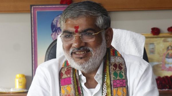 પ્રદૂષણથી મુક્તિ માટે પર્યાવરણ મંત્રી મૂળૂભાઈ બેરાએ અતિ આવશ્યક મોડ્યુલનો શુભારંભ કર્યો