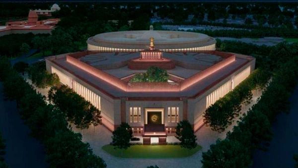 લોકસભામાં મહિલા અનામત બિલ પસાર, સમર્થનમાં 454 મત પડ્યા