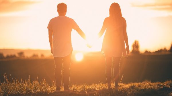 Relationship Tips : છોકરાઓની આ આદતો પર વારી જાય છે છોકરીઓ