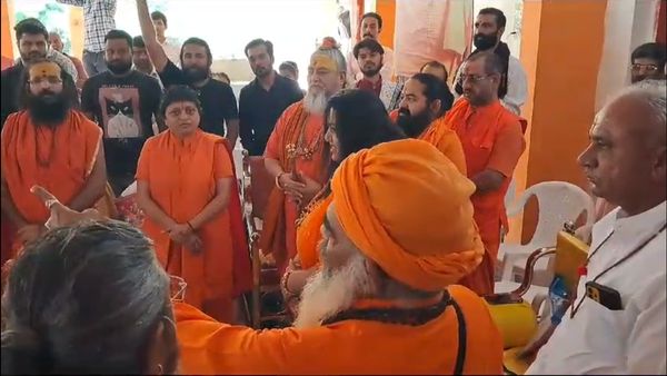 સાળંગપુર વિવાદ : સ્વામિનારાયણ સંપ્રદાયનો બહિષ્કાર કરશે સાધુ - સંતો