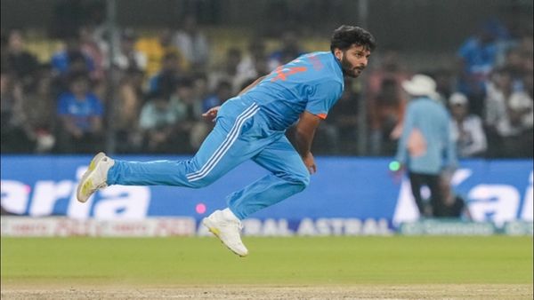 શું વર્લ્ડકપ 2023માંથી શાર્દુલ ઠાકુરનુ કપાશે પત્તુ? ફ્લોપ પ્રદર્શન પર ઉઠ્યા સવાલ