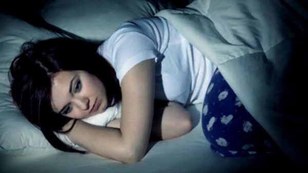 Sleeping Tips : રાત્રે મળશે પૂર્ણ ઊંઘ, અપનાવો આ સરળ ઉપાય