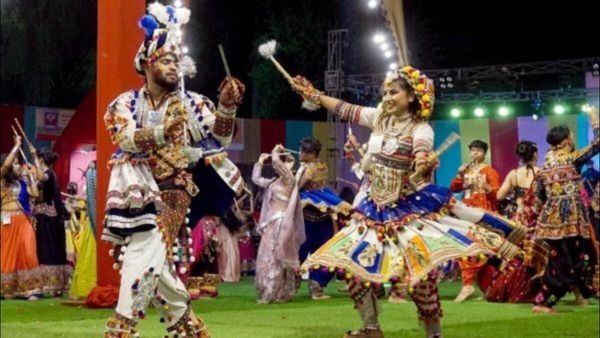 Navratri 2023: ક્યાંક દશેરા તો ક્યાંક રામલીલા, દેશના અલગ-અલગ ભાગોમાં આ રીતે મનાવાય છે નવરાત્રિનો તહેવાર