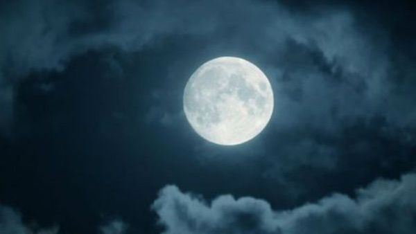 Lunar Eclipse 2023: શરદ પૂર્ણિમા અને ચંદ્ર ગ્રહણ એક સાથે થશે, આ સંયોગ દરમિયાન રાખો આ વાતનું ધ્યાન