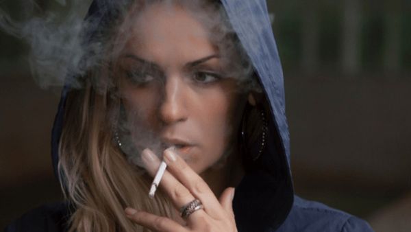 દુનિયાની સૌથી વિચિત્ર સ્કૃલ, અહીં બાળકોને રિલેક્સ રહેવા સિગારેટ પીવાનું કહેવામાં આવે છે