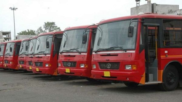 Ahmedabad: અમદાવાદના ડ્રાઈવર-કંડક્ટરે રોકડ અને સોના ભરેલી બેગ પેસેન્જરને પરત કરી