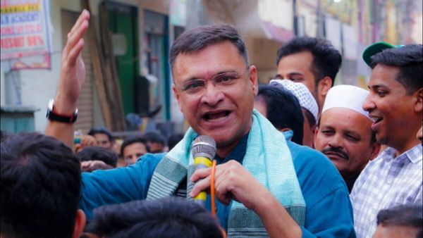 Video: 'કોઈ માઈનો લાલ પેદા નથી થયો જે મને..', અકબરુદ્દીન ઓવૈસીએ ઈન્સ્પેક્ટરને આપી ખુલ્લી ધમકી