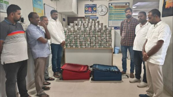 Telangana Election: મતદાન પહેલા મળ્યા 5 કરોડ રુપિયા કેશ, આટલી રોકડ જોઈ લોકો ચોંક્યા