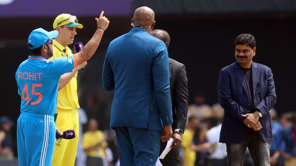 World Cup Final : ટોસ જીતીને ઓસ્ટ્રેલિયાનો પહેલા બોલિંગ કરવાનો નિર્ણય, જાણો બન્ને પ્લેઈંગ ઈલેવન