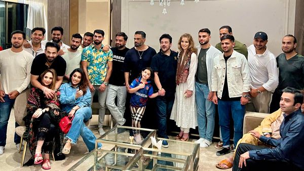 ઈરફાને પઠાણે અફઘાન ક્રિકેટરોને પાર્ટી આપી, પત્ની સફાનો ગ્લેમરસ અંદાજ સોશિયલ મીડિયા પર વાયરલ થયો