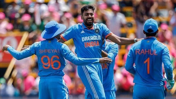 IND vs SA : આફ્રિકાની ધરતી પર ભારતીય બોલરોનો સપાટો, મામુલી સ્કોરમાં પુરી ટીમ સમેટાઈ