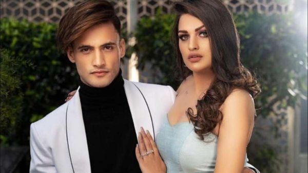 Year Ender 2023: આ વર્ષે આ જોડીઓ અલગ થઈ, એક સમયે સાથે જીવવા-મરવાનુ આપ્યુ હતુ વચન