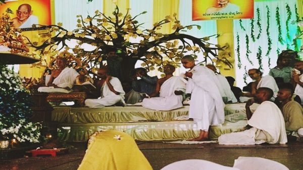 Surat: આજે 24 વ્યક્તિઓ સાંસારિક જીવન છોડી બનશે જૈન સાધુ