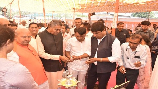 રાઘવજીભાઈ પટેલના હસ્તે મેંદરડા ખાતે રૂ.૯૯.૫૦ લાખના ખર્ચે નિર્માણ પામેલ પશુ દવાખાનાનો લોકાર્પણ સમારોહ યોજાયો