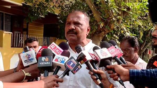 Lok sabha securtiy breach: લોકસભામાં ઘૂસણખોરી કરનારના પિતાએ કહ્યું - કોઈ ભૂલ કરી હોય તો ફાંસીને માચડે ચડાવી દો