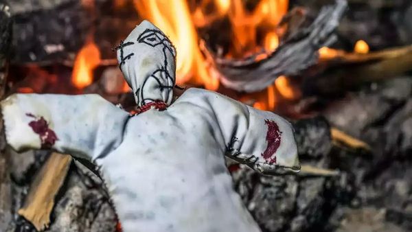 કાળા જાદુ માટે દુનિયાભરમાં ફેમસ છે ભારતનું આ ગામ, અંગ્રેજો અને મુઘલો પણ જતા ડરતા હતા