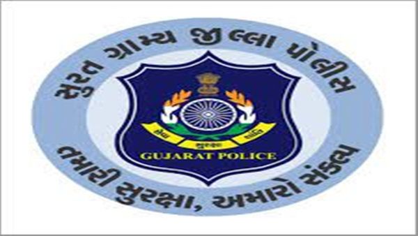 Surat: શિક્ષિકાના ખોવાયેલ 40 હજાર સુરત પોલીસે 1 કલાકમાં શોધી આપ્યા