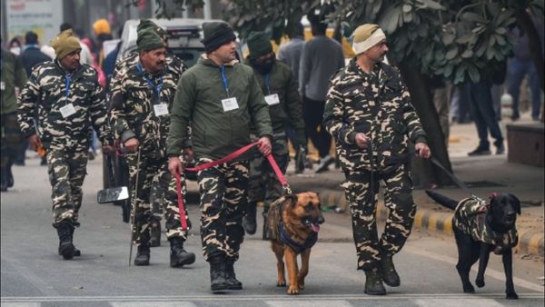 Republic Day: દિલ્લીમાં પરેડના માર્ગ પર તૈનાત થશે 14 હજાર સુરક્ષાકર્મી, જૂતાનુ પણ થશે સ્કેનિંગ
