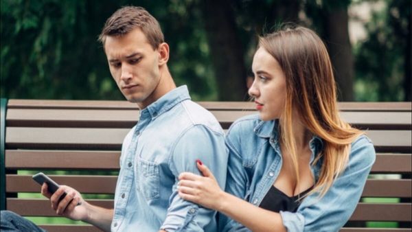 જો તમે ભાવનાત્મક રીતે મેચ્યોર હોય તો આ સવાલોના જવાબ આપો