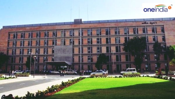 ફિક્સ પગાર ધરાવતા શિક્ષકો માટે ખુશ ખબર! સરકારે વધાર્યો પગાર