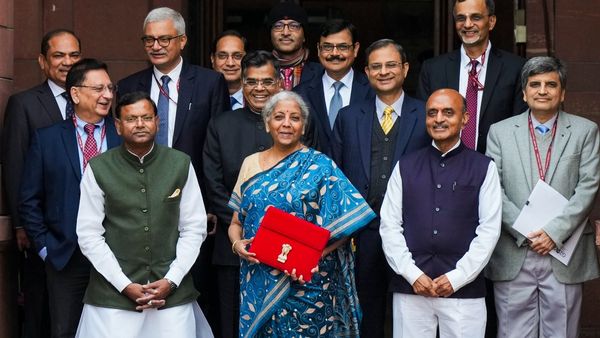 Budget 2024 : બજેટમાં સામાન્ય લોકો માટે શું? જાણો 10 મહત્વની બાબતો