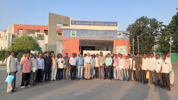 કૃષિ ઇજનેરી અને ટેકનોલોજી કોલેજ,ગોધરા ખાતે ખેડૂત તાલીમ કાર્યક્રમ યોજાયો