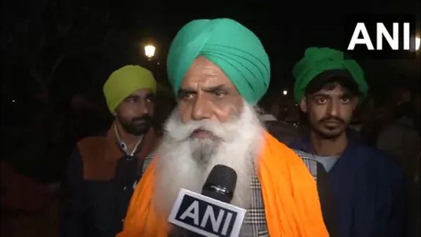 'સરકાર પાસે કોઈ પ્રસ્તાવ નથી, અમે દિલ્લી કૂચ કરીશુ', ખેડૂતોની કેન્દ્ર સાથે 5 કલાકની બેઠક રહી અનિર્ણિત