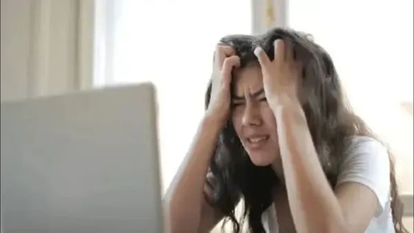 Vastu Tips: કોઈ દબાણ કે ડરના કારણે તણાવમાં રહેતા હોય તો અપનાવો આ ટીપ્સ