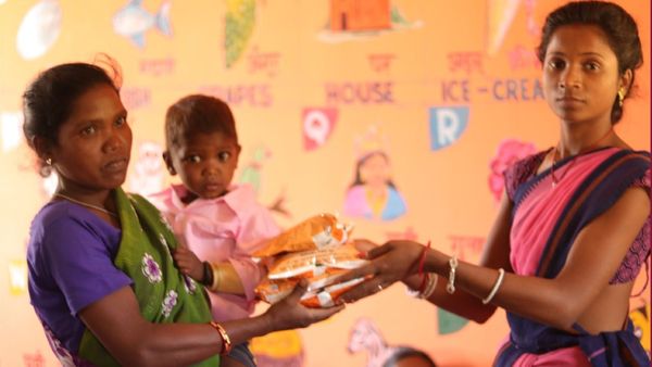 ગુજરાત સરકાર દ્વારા પૂરક-પોષણ કાર્યક્રમ અંતર્ગત વર્ષ 2023-24 માં 32 લાખ લાભાર્થીઓને લાભ અપાયો