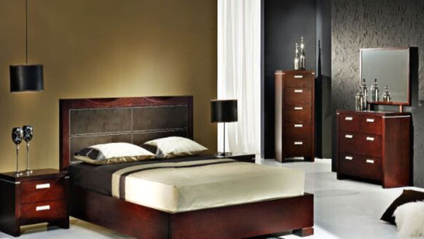 Vastu Tips For Bedroom: પત્ની સાથે ઝઘડા ના કરવા હોય તો સમજી-વિચારીને બેડરુમમાં કરાવો રંગ