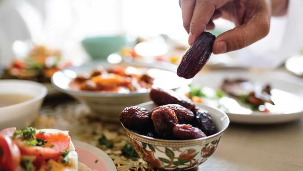Ramadan 2024 : મુસ્લિમો રમઝાનના ખજુર ખાઈને રોઝા કેમ ખોલે છે?