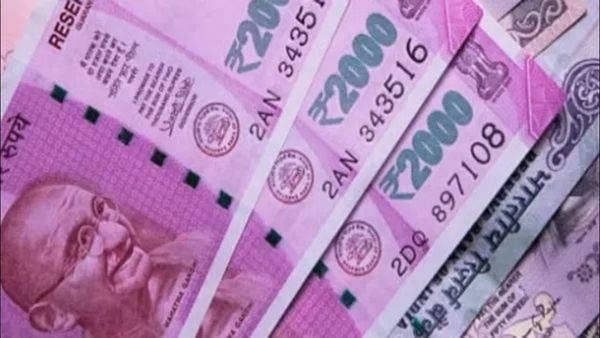 Vastu Tips: આર્થિક તંગી રહેતી હોય કે પૈસા ના બચતા હોય તો, આ ભૂલ હોઈ શકે છે કારણ