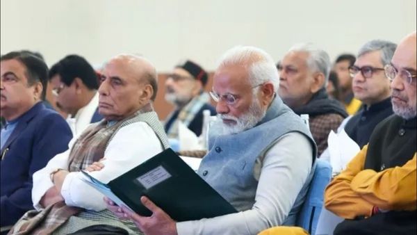 'વિવાદાસ્પદ ટિપ્પણીઓથી બચો', લોકસભા ચૂંટણી 2024 પહેલા પીએમ મોદીની મંત્રીઓને સલાહ