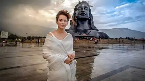 Mahashivratri Outfits 2024: ભોળાનાથને પ્રસન્ન કરવા મહાશિવરાત્રિની પૂજામાં પહેરો આવા આઉટફિટ્સ