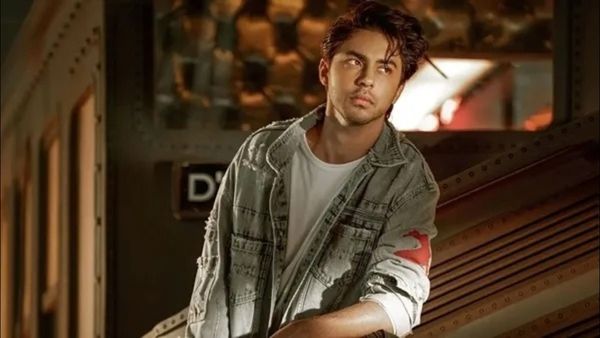 શાહરુખ ખાનનો દીકરો આર્યન બ્રાઝિલની આ હસીનાને કરી રહ્યો છે ડેટ, એકબીજાના પરિવારને કરે છે ફૉલો!