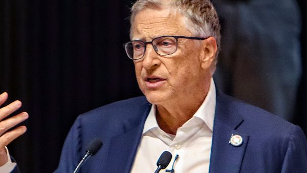 પૌલા હર્ડ અને બિલ ગેટ્સ ડેટ કરી રહ્યા છે