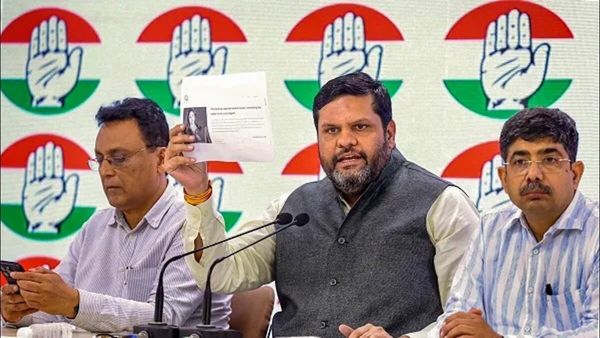 કોંગ્રેસમાંથી રાજીનામુ આપ્યા બાદ ગૌરવ વલ્લભ થવા લાગ્યા ટ્રોલ, લોકોએ કહ્યુ - હવે અંબાણી-અદાણીની ચિંતા થવા લાગી?