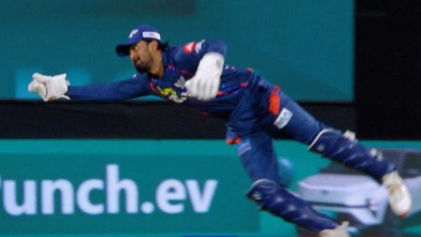 Video : સુપર મેન બનીને કેએલ રાહુલે કેચ ઝડપ્યો, મેદાન પર તમામ લોકો જોતા રહી ગયા