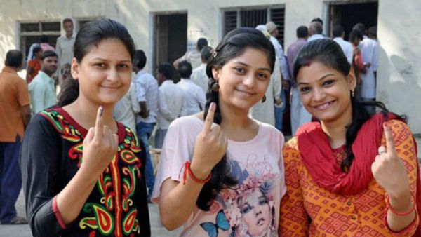 Lok Sabha Election 2024 : શું છે યુનિવર્સલ એડલ્ટ ફ્રેન્ચાઇઝી? જાણો વયસ્ક મતાધિકાર સાથેની તમામ બાબતો