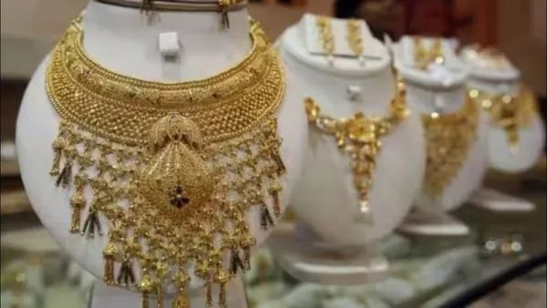 Gold Price Today: સોનુ-ચાંદી ખરીદતા પહેલા જાણી લો આજના બજારના હાલ, ચેક કરો લેટેસ્ટ ગોલ્ડ રેટ